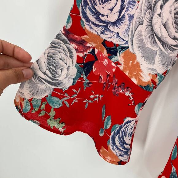 Entro Red Floral Lightweight Long Sleeve V-Neck Ruffle Hem Lined Shorts Romper - Picture 5 of 10